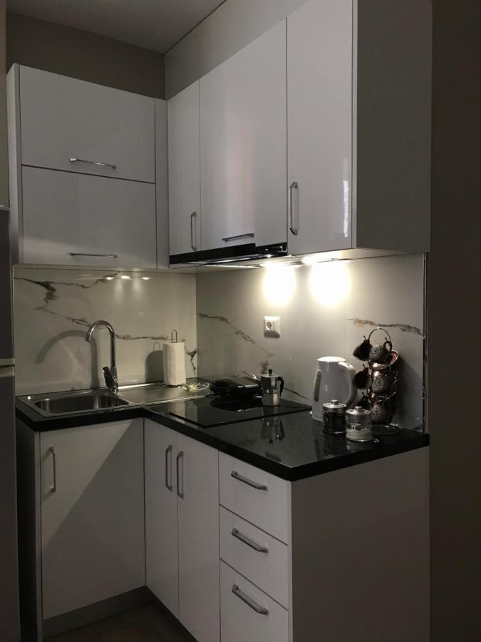 Home Away From Home Apartment Durres Ngoại thất bức ảnh