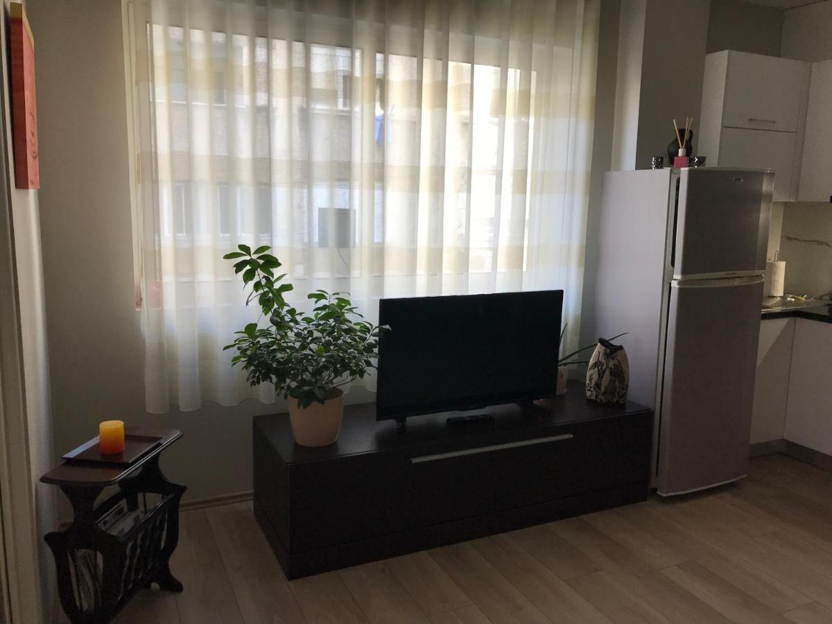 Home Away From Home Apartment Durres Ngoại thất bức ảnh