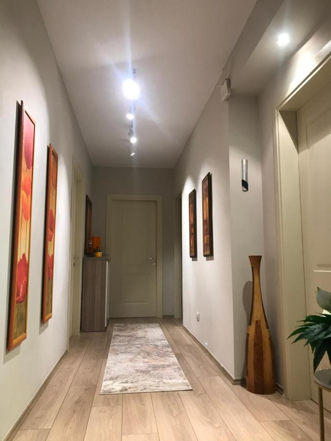 Home Away From Home Apartment Durres Ngoại thất bức ảnh
