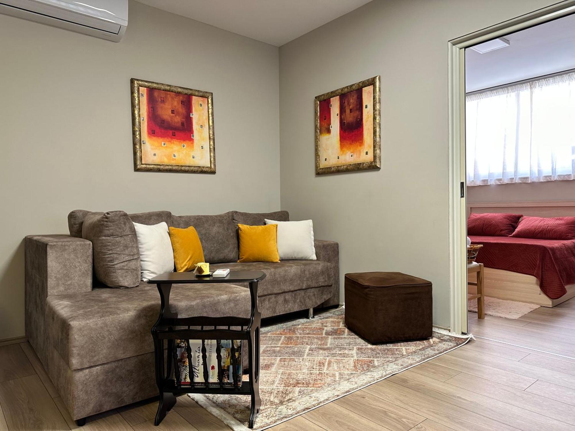 Home Away From Home Apartment Durres Ngoại thất bức ảnh
